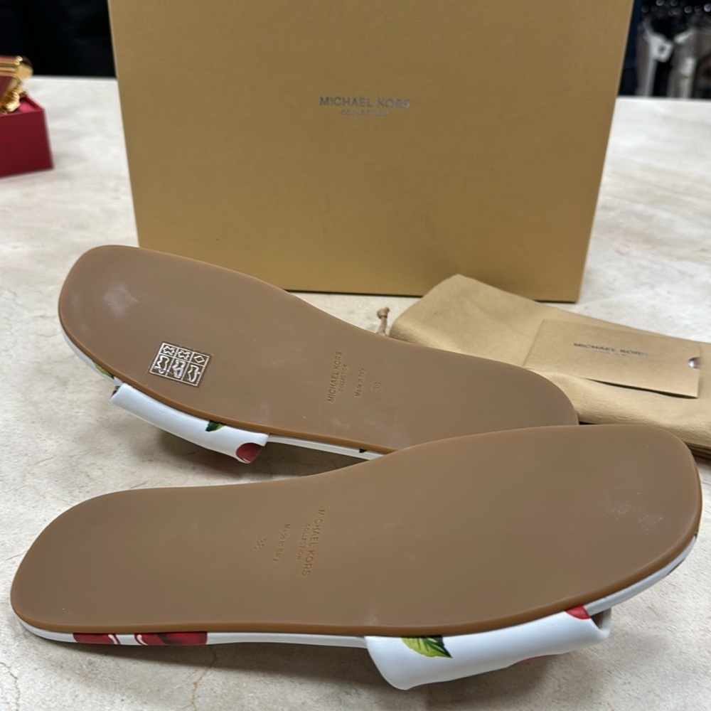 MICHAEL KORS COLLECTION DELPHINE RUNWAY PRINTED LEATHER SLIDES IN CHERRY US 8 - Picture 12 of 14
